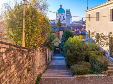 CASA INDIPENDENTE A BRESCIA