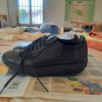 scarpe MBT in pelle taglia 43