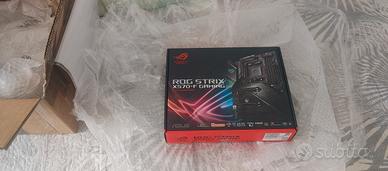 Scheda madre ASSUS ROG STRIX X570-F