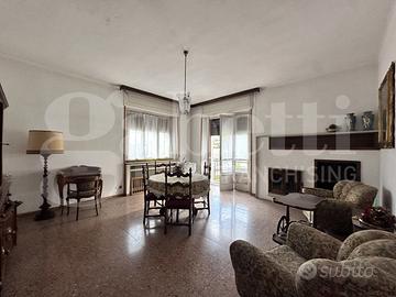 Stabile/Palazzo Asso [Cod. rif 3236594VRG]