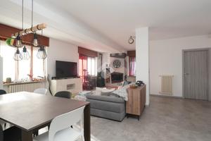 4 LOCALI A CHIOMONTE