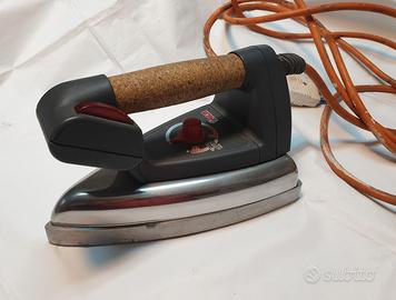 FERRO DA STIRO A VAPORE POLTI VAPORELLA SUPER PRO