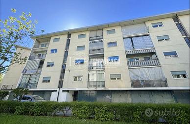 Appartamento a Torino Via degli Ulivi 5 locali
