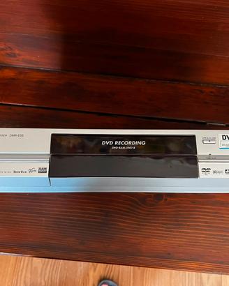Registratore e lettore DVD  e VHS Panasonic