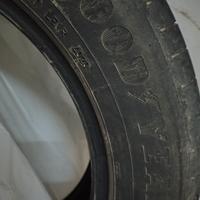 Pneumatici misura 215/60 r17