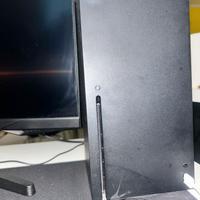 consol più monitor e 2 joystick