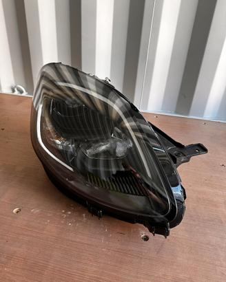 FARO DESTRO FORD PUMA 2024 ORIGINALE PERFETTO