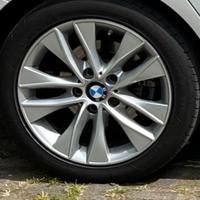 Cerchi in lega + pneumatici