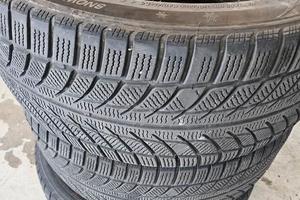 2 gomme invernali Goodride 235/45/R18