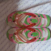 Infradito da bambina in gomma