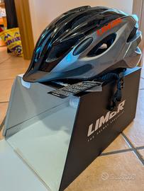 Casco Bici e Pantaloncini Limar