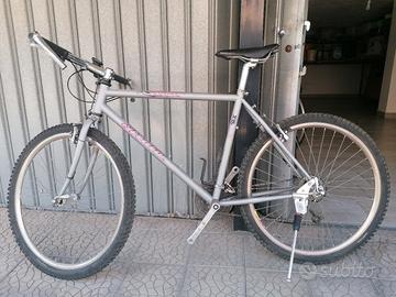 Atala mtb Bird bicicletta 