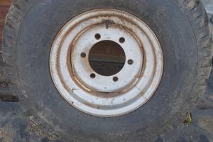 ruota per carro da trattore