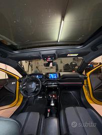 Peugout 208 GT LINE
