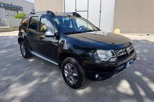 DACIA DUSTER 1.6 MET 2015 12 MESI DI GARANZIA 