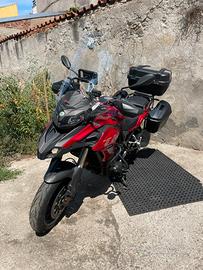 Benelli TRK 502 rossa – 2017 – GIVI - 23.034 km