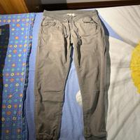 pantaloni skinny grigi