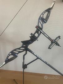 Arco ricurvo Hoyt Formula, flettenti da 30 lbs