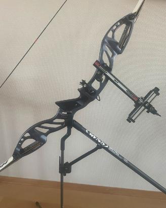 Arco ricurvo Hoyt Formula, flettenti da 30 lbs