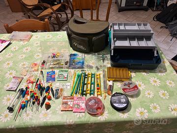 Lotto attrezzatura pesca