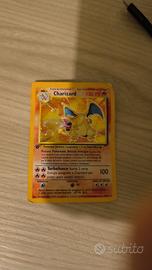 Carta Pokemon Charizard Holo prima edizione 