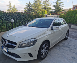 MERCEDES-BENZ A 180 D Automatic Sport