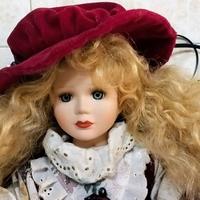 BAMBOLE PORCELLANA O MASCHERA VENEZIANA