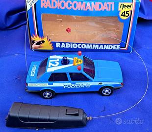 Auto della polizia radiocomandata Basic toys