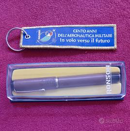 Penna e portachiavi Aeronautica Militare 