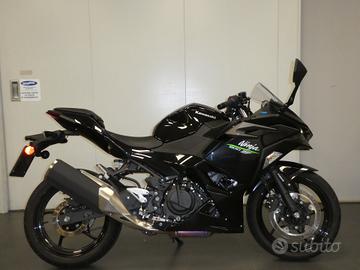 Kawasaki Ninja 500 SE 2025
