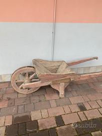 Carriola antica da miniera !!!