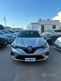 RENAULT CLIO HYBRID E-TECH 140