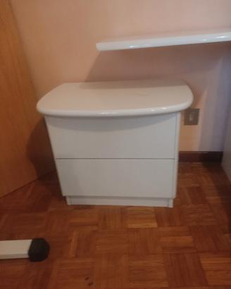 2 comodini e cassettiera camera da letto