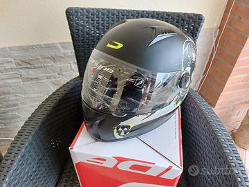 casco integrale con grafica