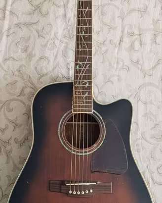 Chitarra acustica elettrificata Ibanez + accessori