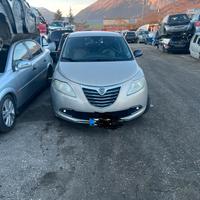 Lancia y