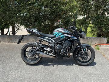 Triumph Street Triple 765 R 2023