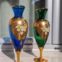 Coppia di vasi in vetro soffiato