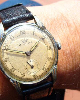 Orologio Vintage LE SALEVE manuale anse a goccia