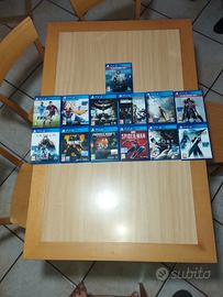 PlayStation 4 slim con 2 joystick + 13 giochi 