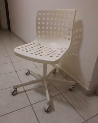 Sedia in plastica bianca Ikea