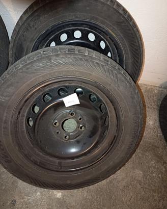 n 2 cerchi ferro 14" per Fiat Punto 188, perfetti.