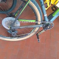 MTB CUBE REACTION 29"