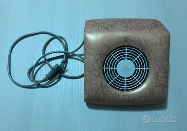 Aspiratore per unghie