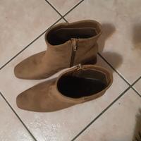 tronchetti in camoscio