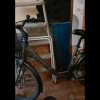 bicicletta elettrica come nuova 