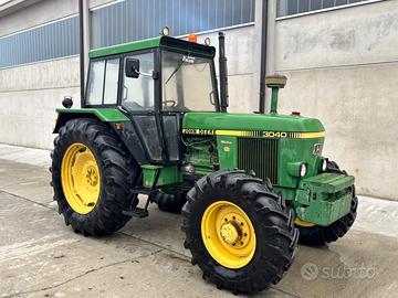 John Deere 3040