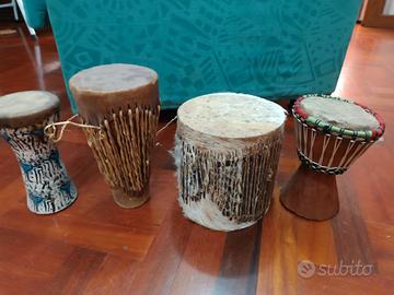 Set di 7 strumenti a percussione
