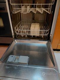 Lavastoviglie Bosch  da incasso funzionante