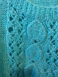 Maglione verde acqua